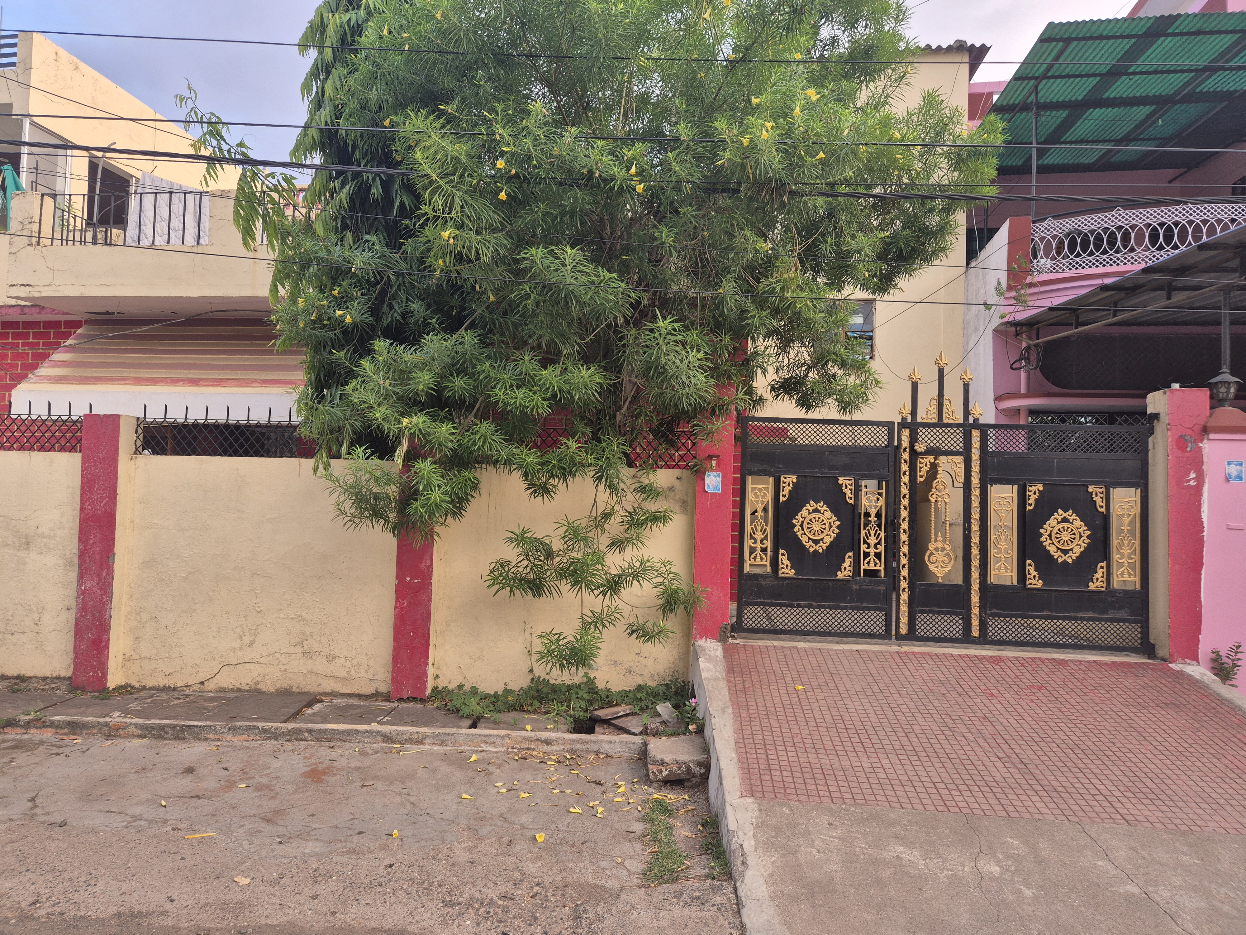 Residential House / Villa in Jabalpur — photo 2